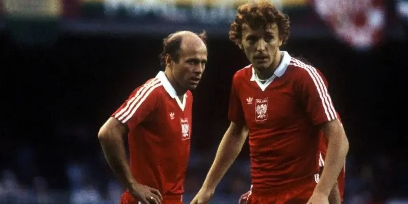 Phong cách thi đấu của Zbigniew Boniek tấn công sáng tạo